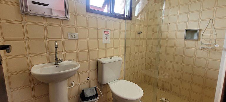 Sobrado espaçoso no Itaguá bem localizado