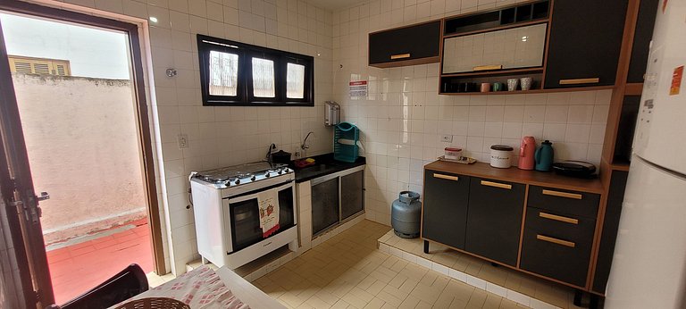 Sobrado espaçoso no Itaguá bem localizado
